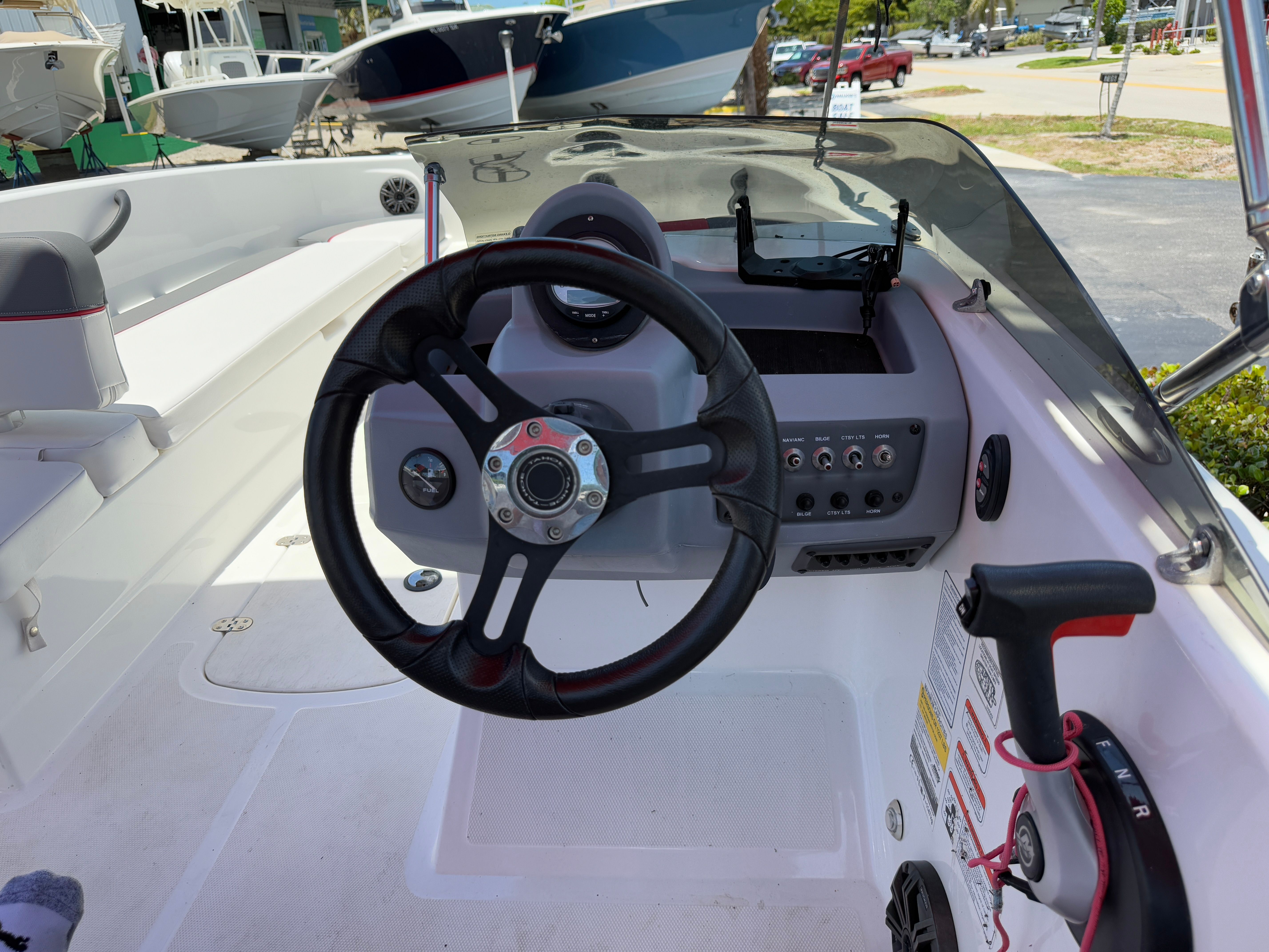 2022 Tahoe T18 - Photo 5