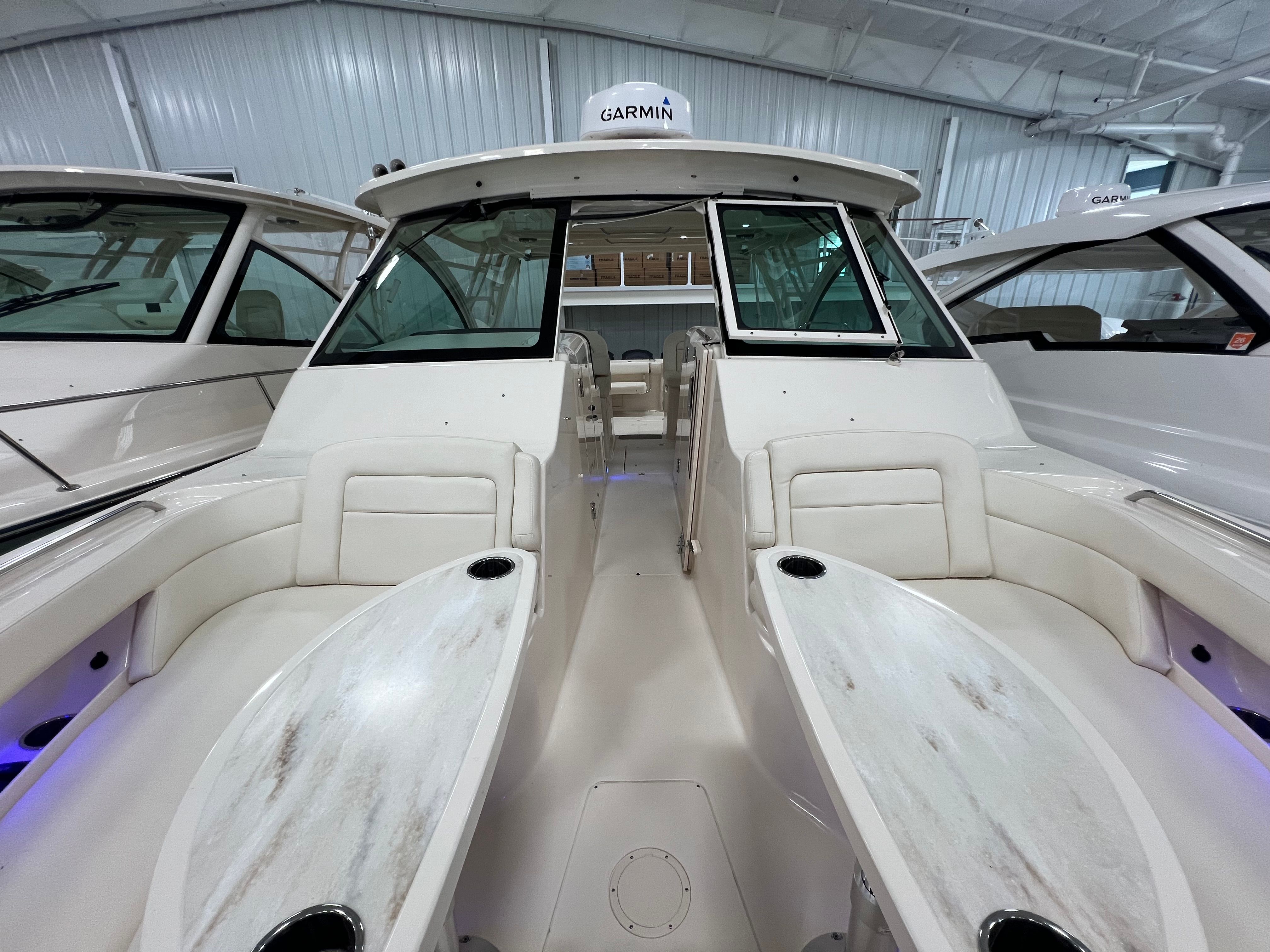 2020 Grady white Freedom 375 — engine compartment view