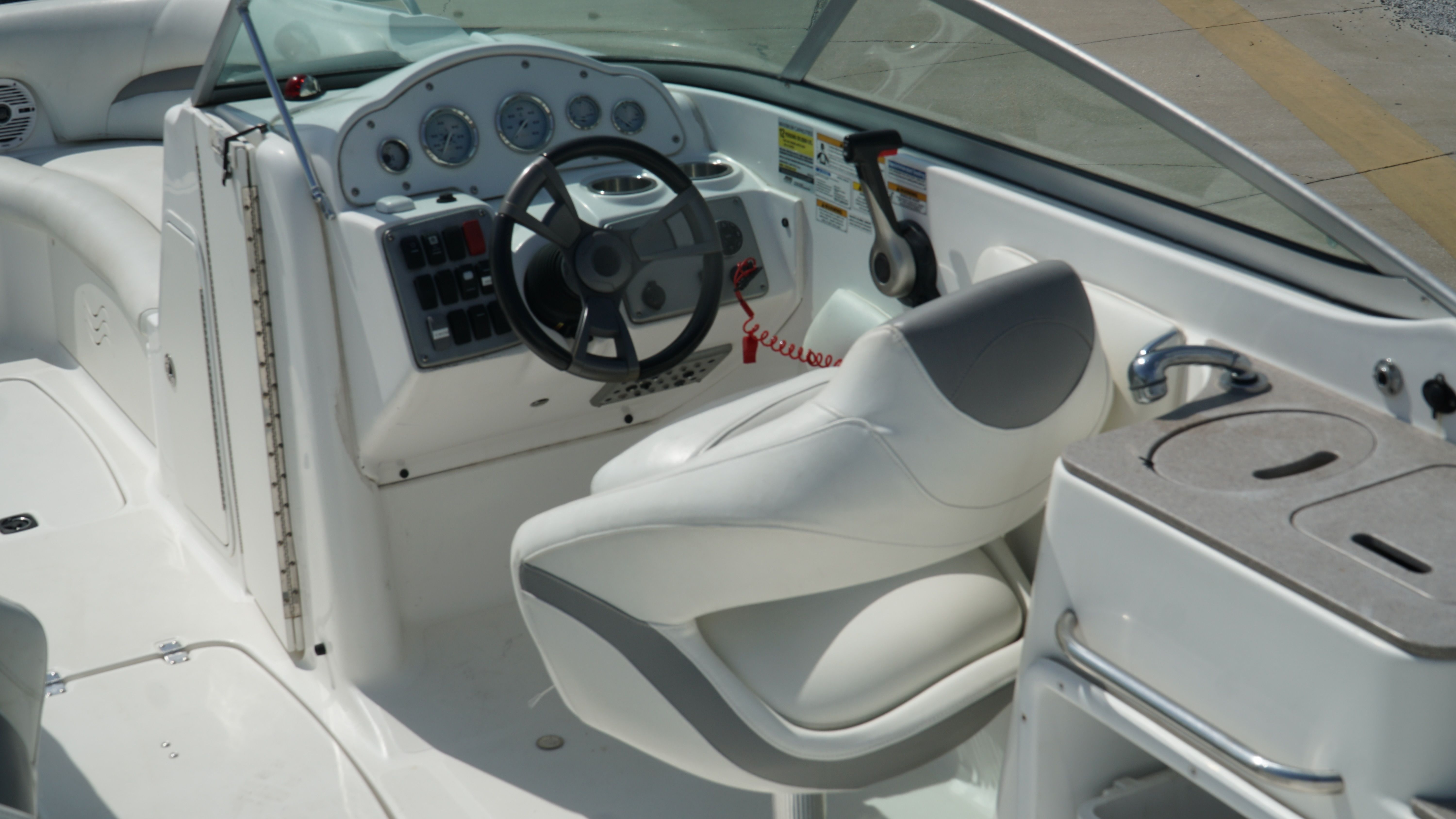 2015 Hurricane Sundeck 2400 OB - Photo 16