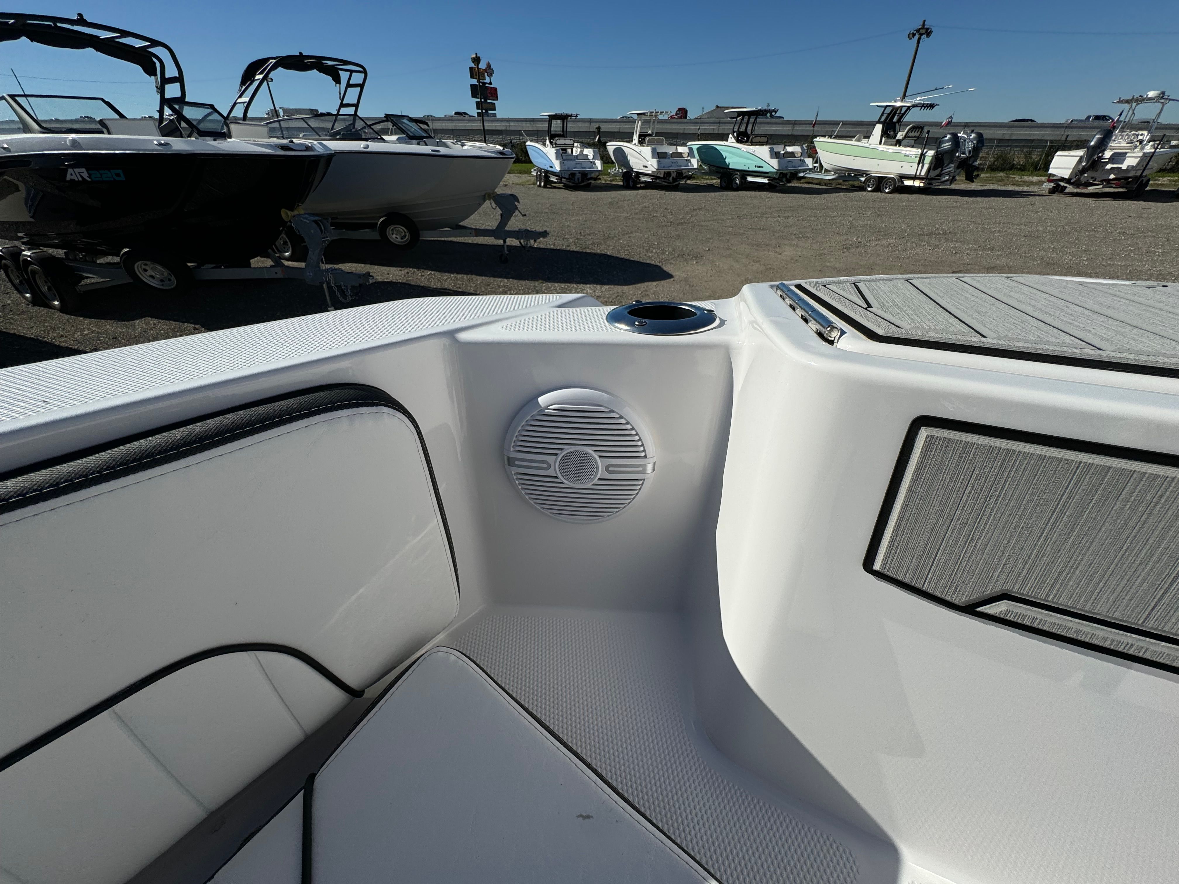2025 Yamaha 222 FSH Sport - Photo 11