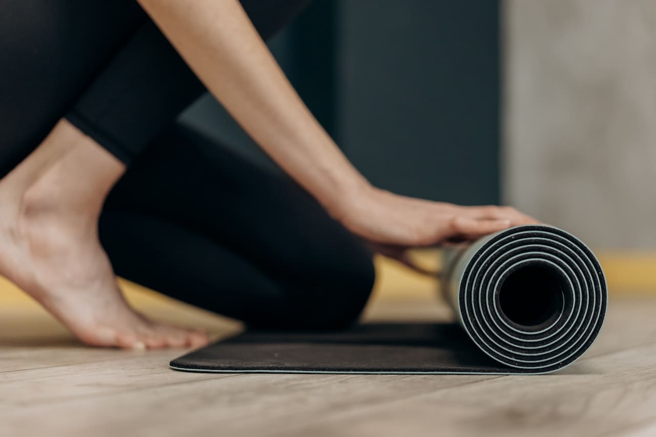 How to Clean a Yoga Mat the Easy Way