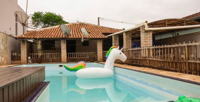 Casa em Toledo-PR no bairro Vila Pioneiro  - Rua do Pinhal, 303, Casa com piscina e edicula