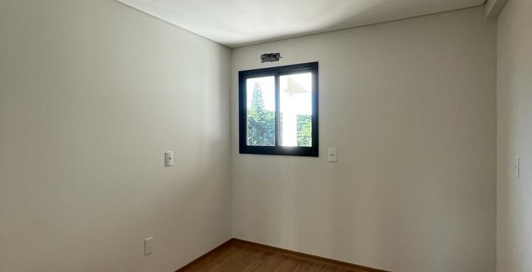 Apartamento em Toledo-PR no bairro JD Pancera - Rua Guaira - Residencial Solar dos Arcos, 1590, Ap 44 (Frente lado Direito)