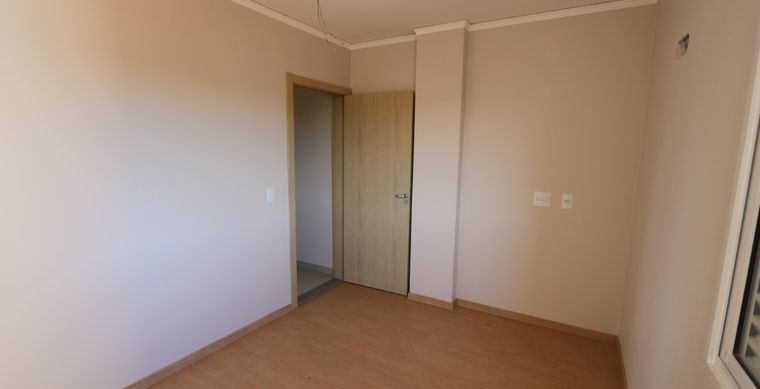 Apartamento em Toledo-PR no bairro Vila Industrial  - Borges de Medeiros, 2039, 4º Pavimento/ Ap 34 (frente)