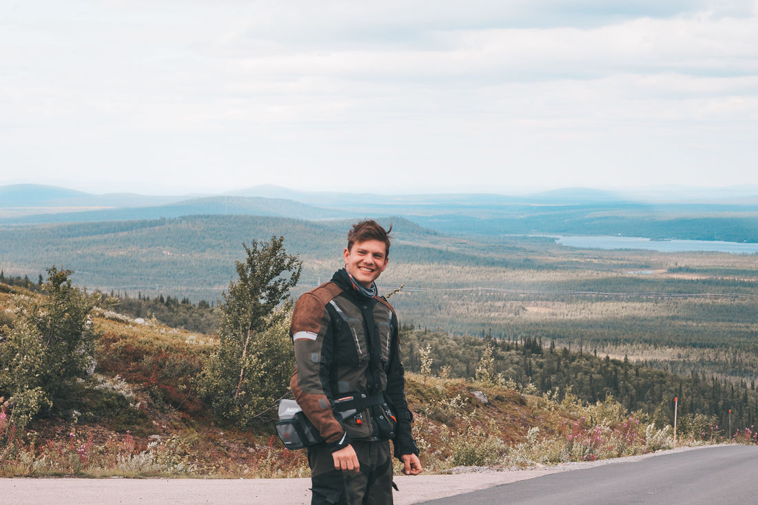 Auch ohne Adventurebike stehts ein lächeln auf dem Gesicht. Auch ohne Adventurebike stehts ein lächeln auf dem Gesicht.