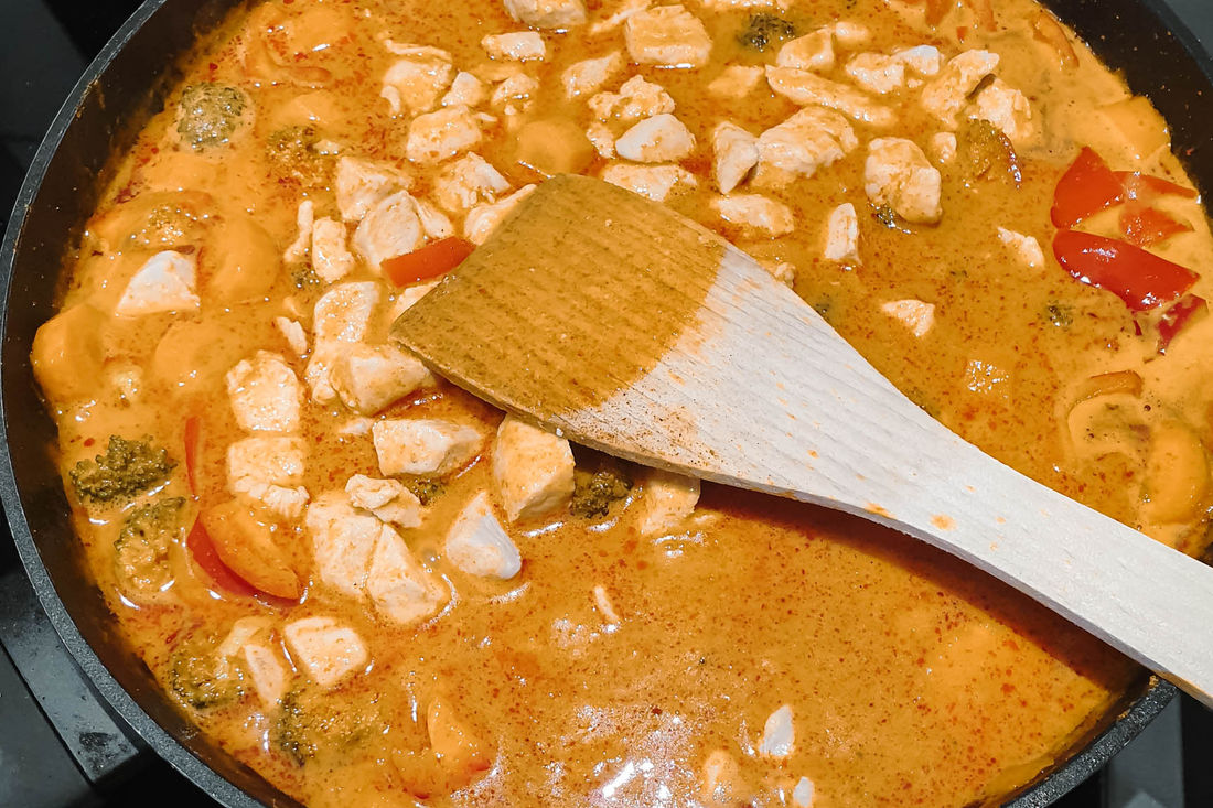 Selbergemachtes Curry, der Klassiker nach einem Trackday - (Foto: Maurice Foucault)