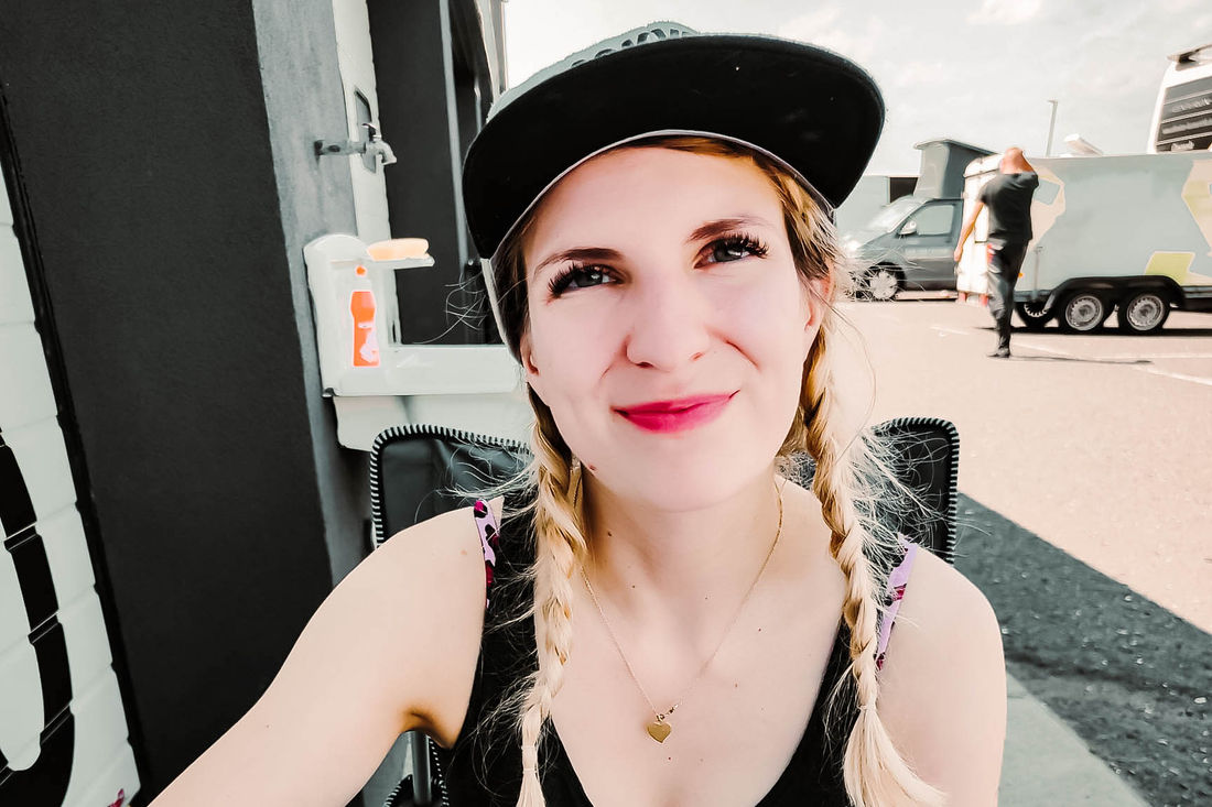 Andrea nach den Turns hungrig und zufrieden - (Foto: Maurice Foucault)