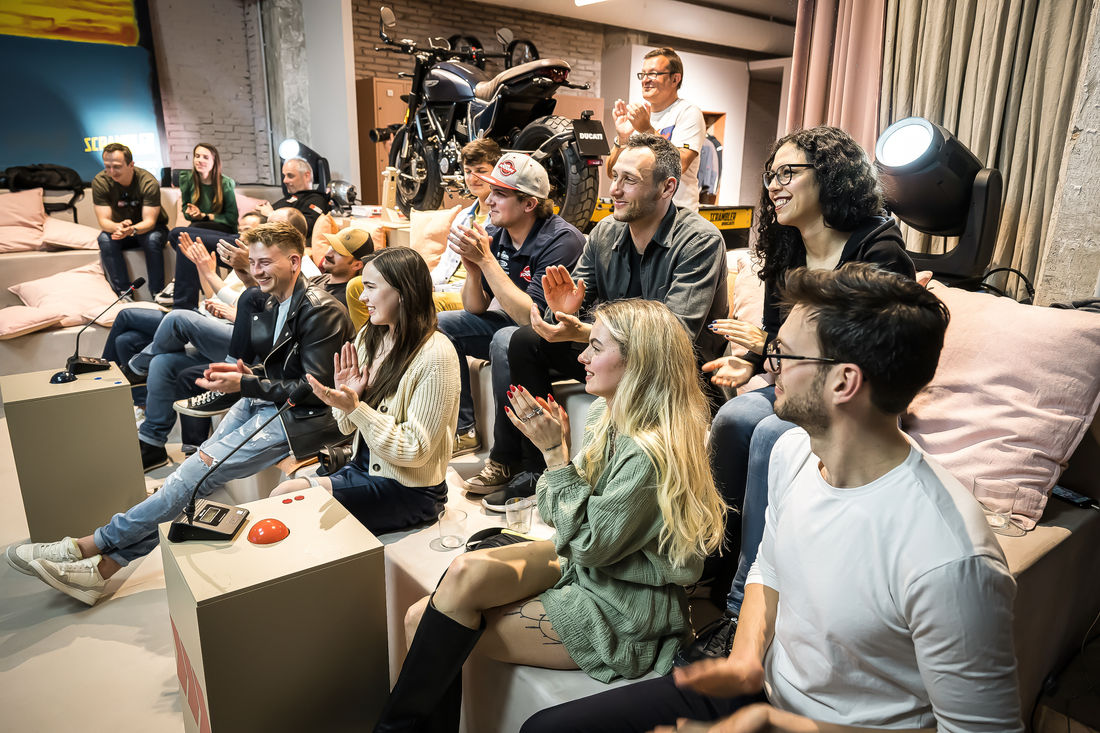 Scrambler-Quiz am Abend: An Unterhaltungsprogramm hat's nicht gefehlt. Scrambler-Quiz am Abend: An Unterhaltungsprogramm hat's nicht gefehlt.