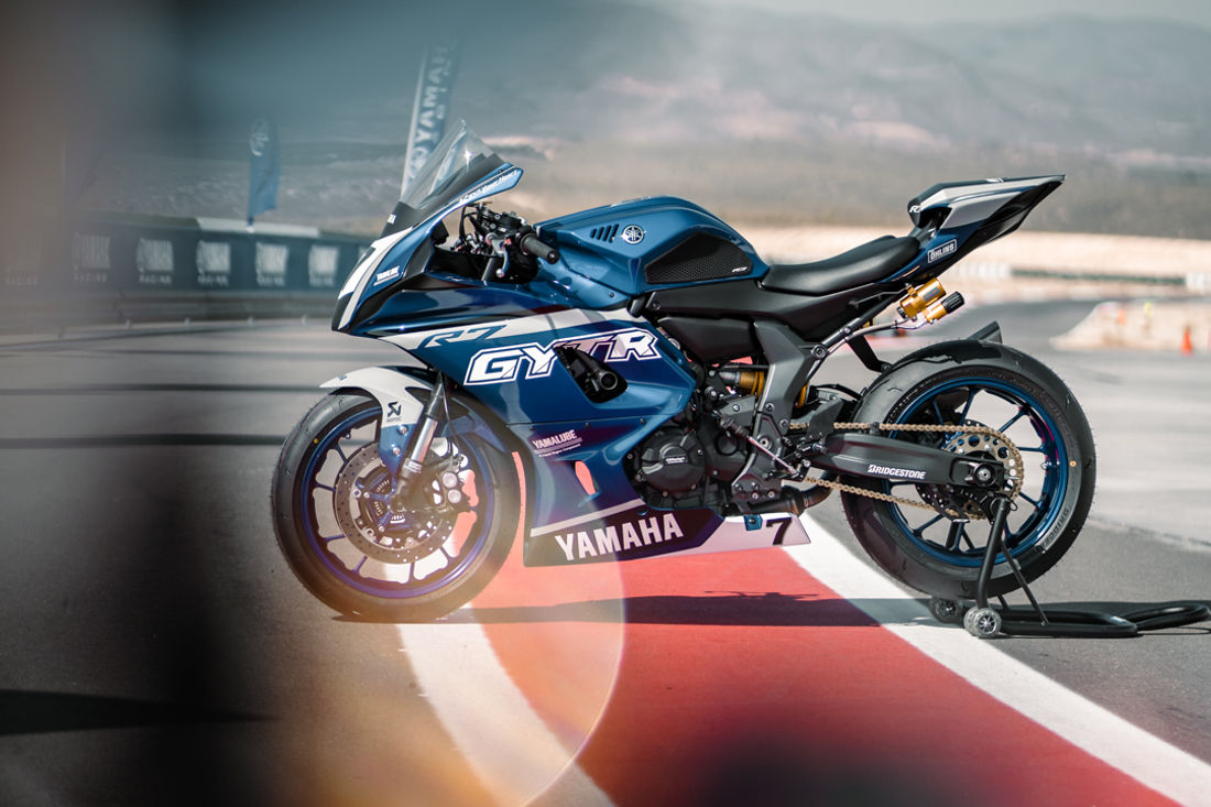 Die Yamaha R7 im GYTR-Racekit. (Foto: Patrick Köhli) Die Yamaha R7 im GYTR-Racekit. (Foto: Patrick Köhli)