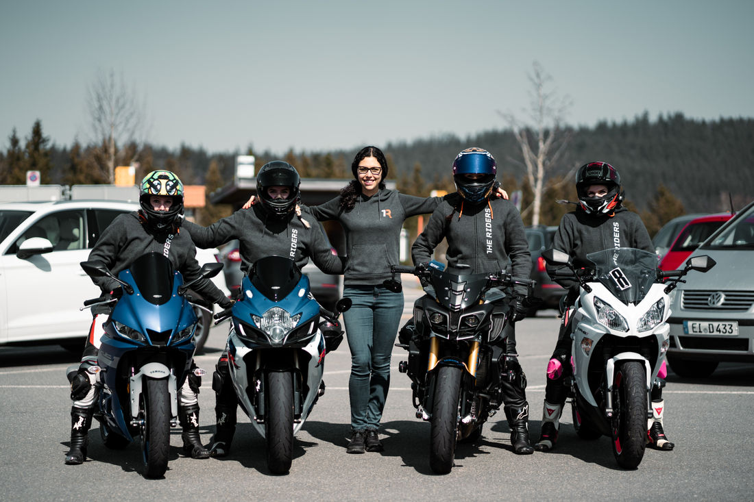 We are Girls on Bikes. (Foto: Oskar Moyano) We are Girls on Bikes. (Foto: Oskar Moyano)