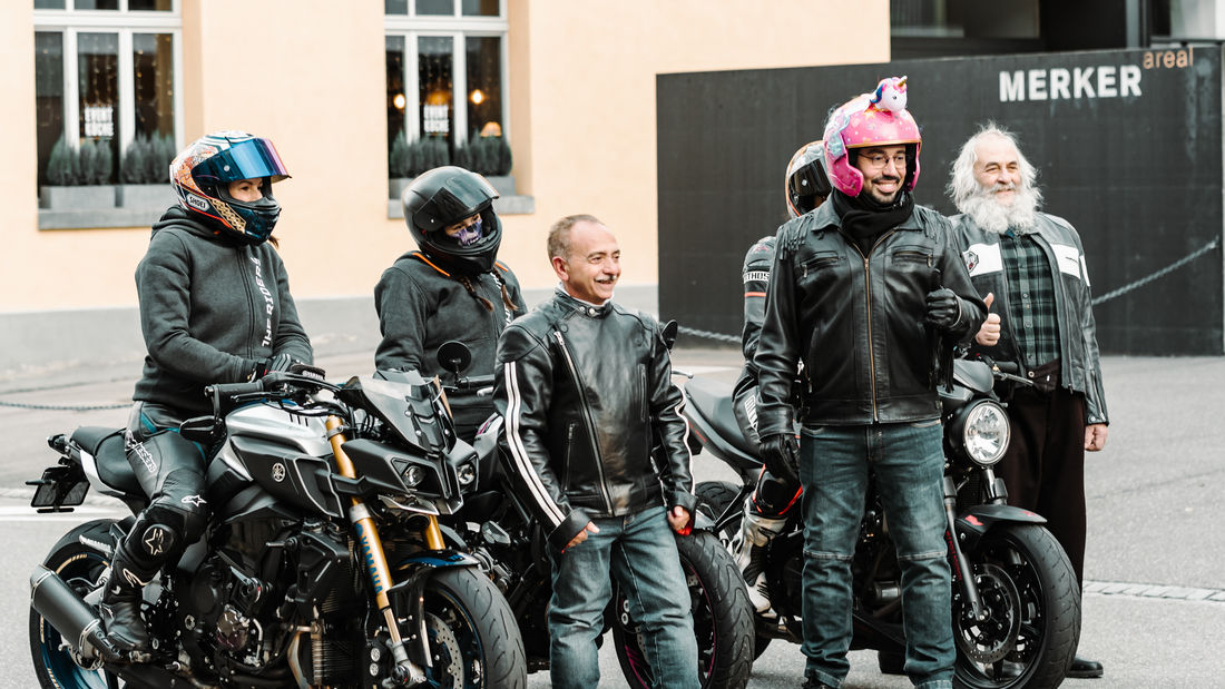Die Smile und The Riders Crew am TV-Spot-Dreh Die Smile und The Riders Crew am TV-Spot-Dreh