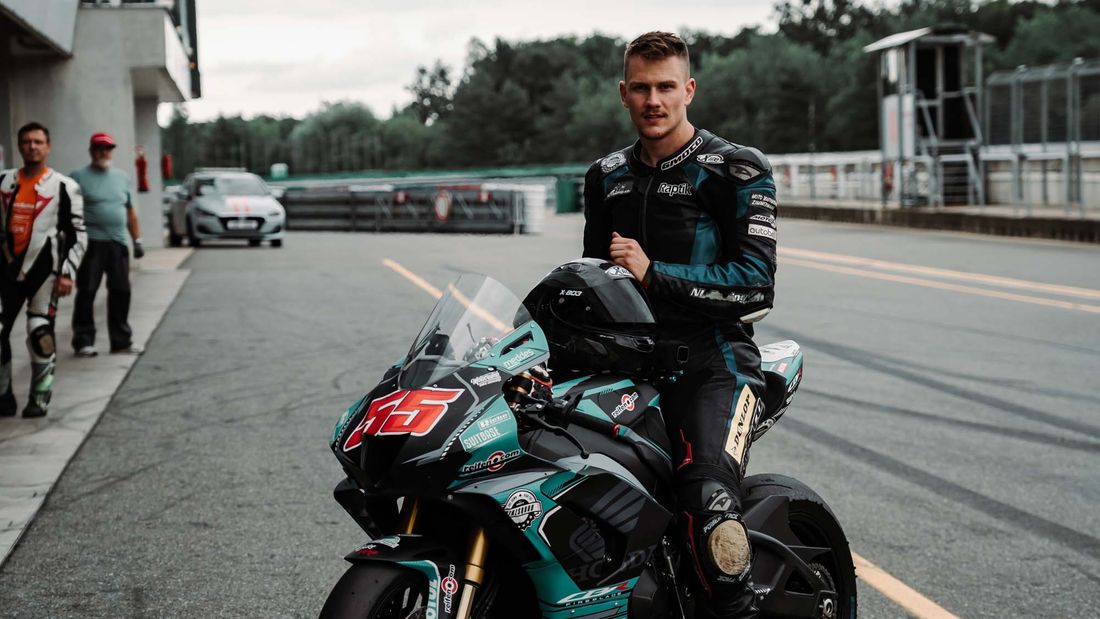 Patrick Köhli wird die Riders durch die Motorrad Rennsport Welt führen