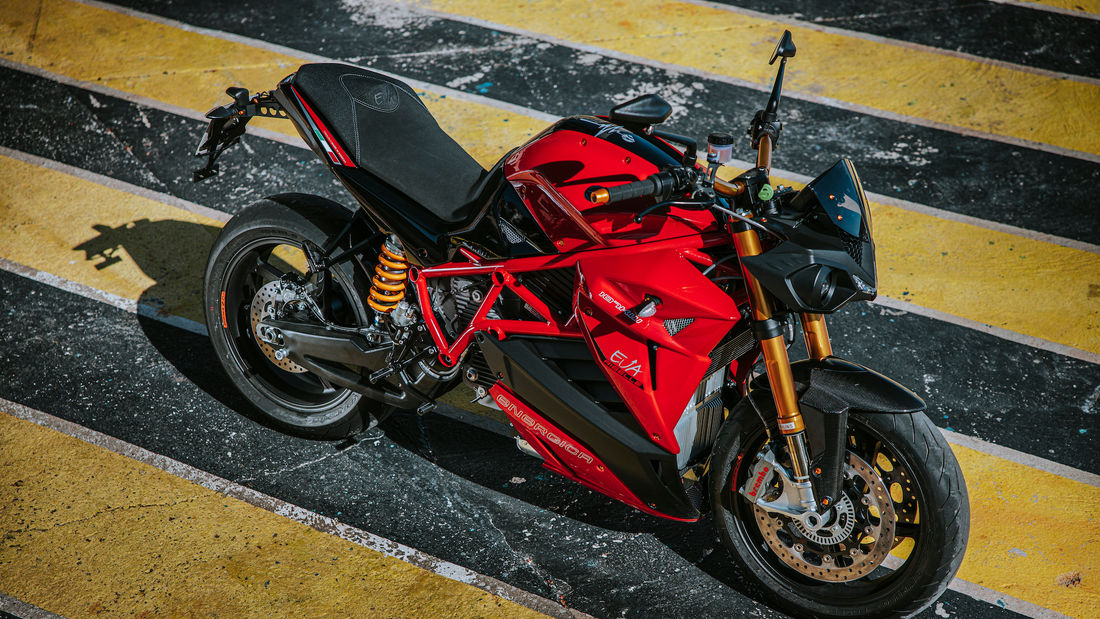 Die Energica Eva Ribelle wird in Italien produziert und hat eine Leistung von 107kW Die Energica Eva Ribelle wird in Italien produziert und hat eine Leistung von 107kW