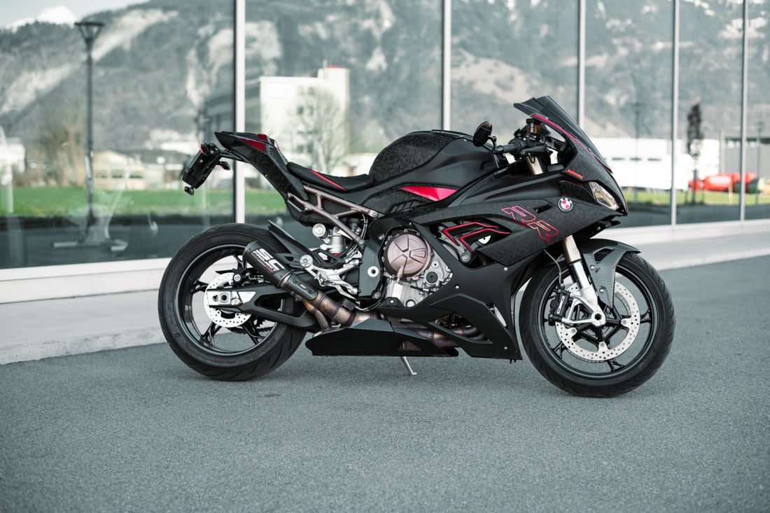 Auch Kristian hat seine BMW S1000rr mit einem neuen Auspuff augestattet. (Foto: Kristian Kraljevic)