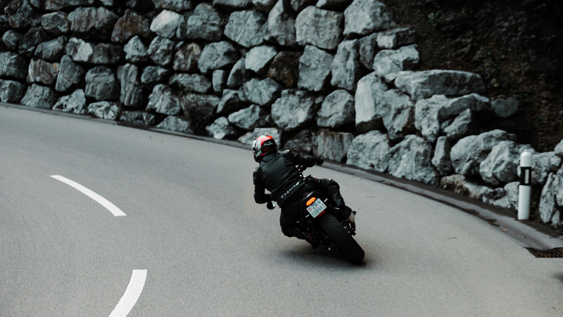 Motorradfahren macht generell erst mit Vertrauen so richtig Spass. Motorradfahren macht generell erst mit Vertrauen so richtig Spass.