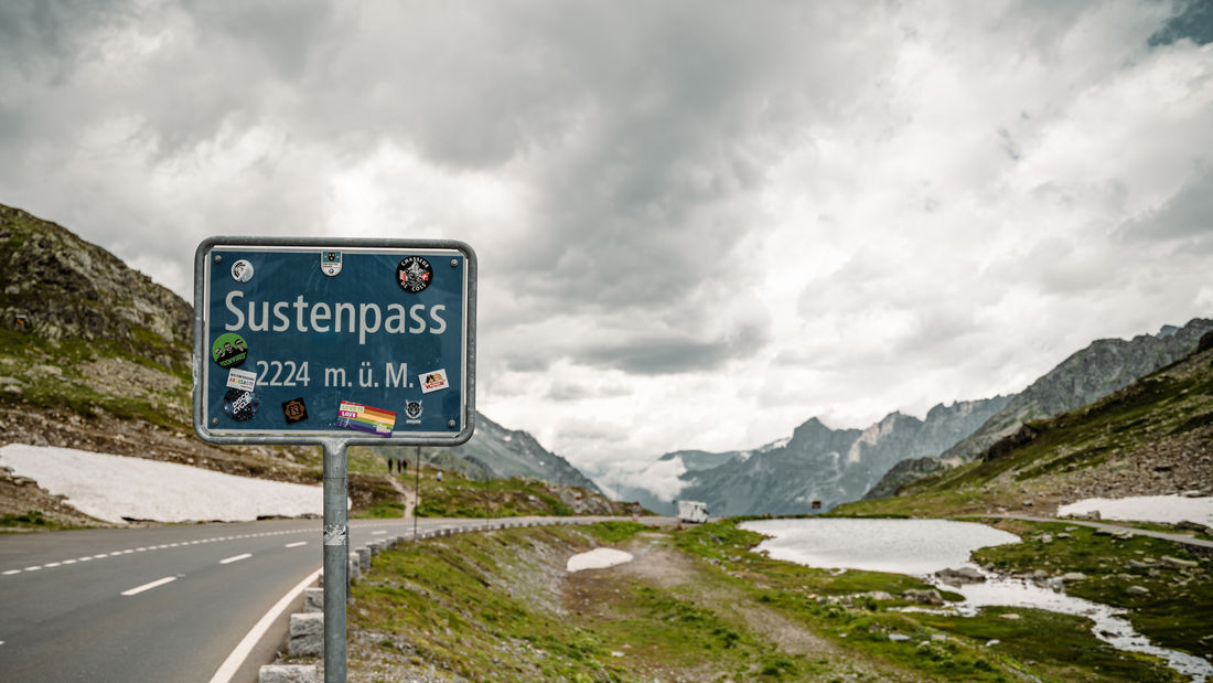 Ziel erreicht, die Sustenpasshöhe - (Foto: Patrick Köhli)