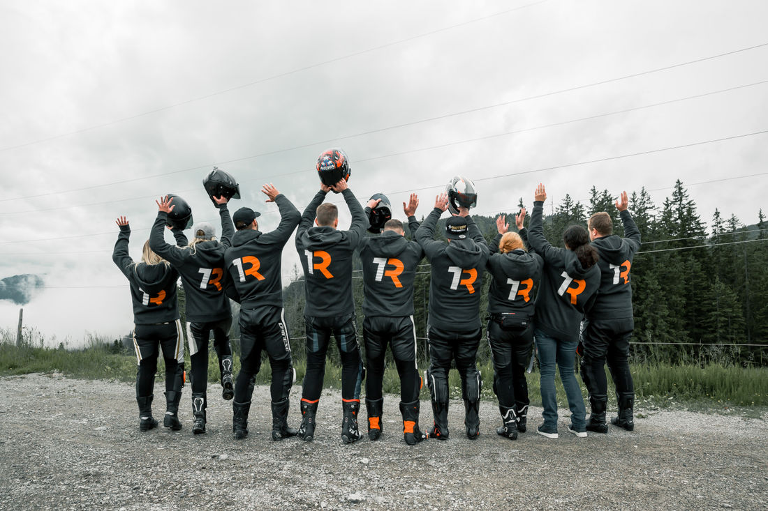 Eine Community, eine Familie - The Riders (Foto: Oskar Moyano) Eine Community, eine Familie - The Riders (Foto: Oskar Moyano)