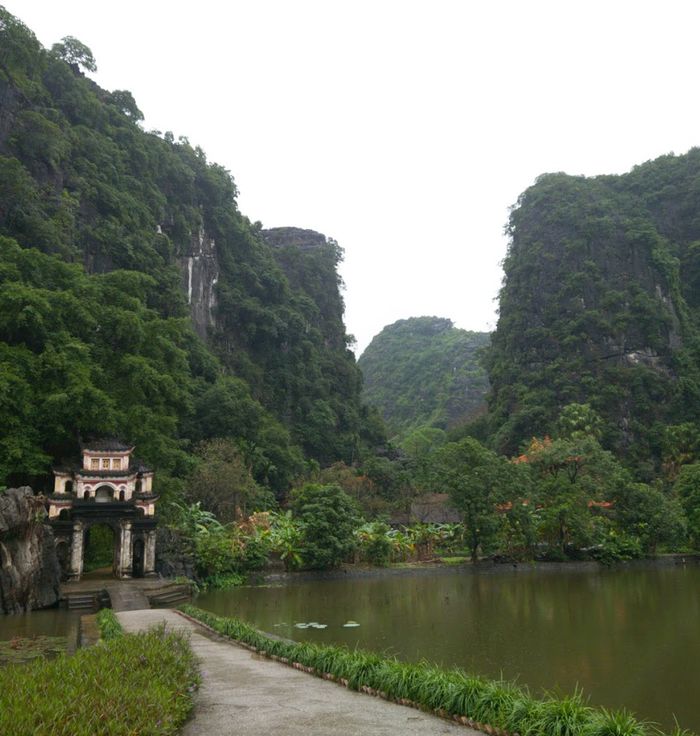 Bich Dong Pagoda