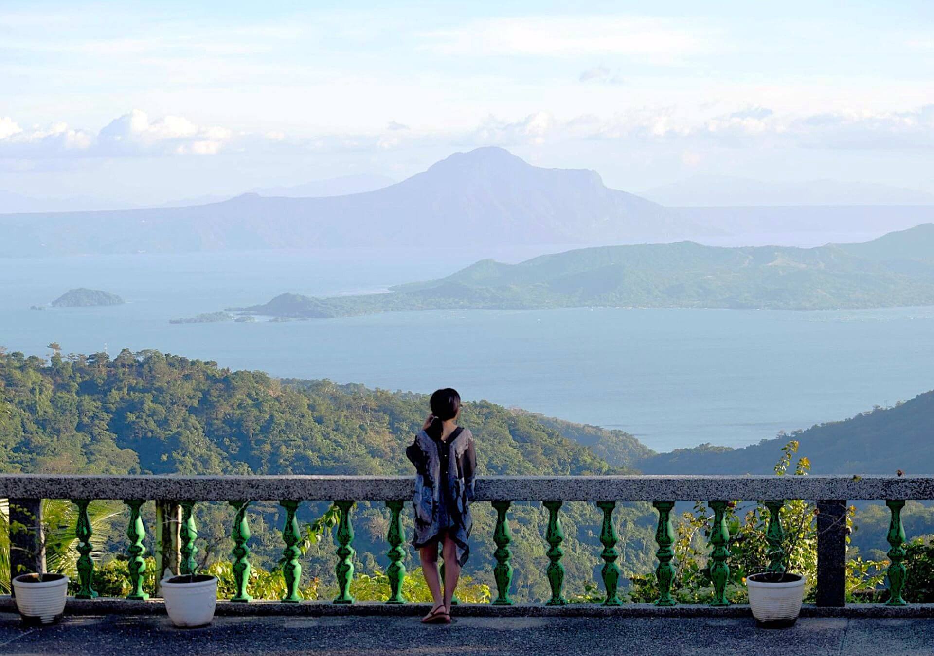 Manila Tagaytay Discovery Tour: Colorful Landscapes & Scenic Volcano Adventures   