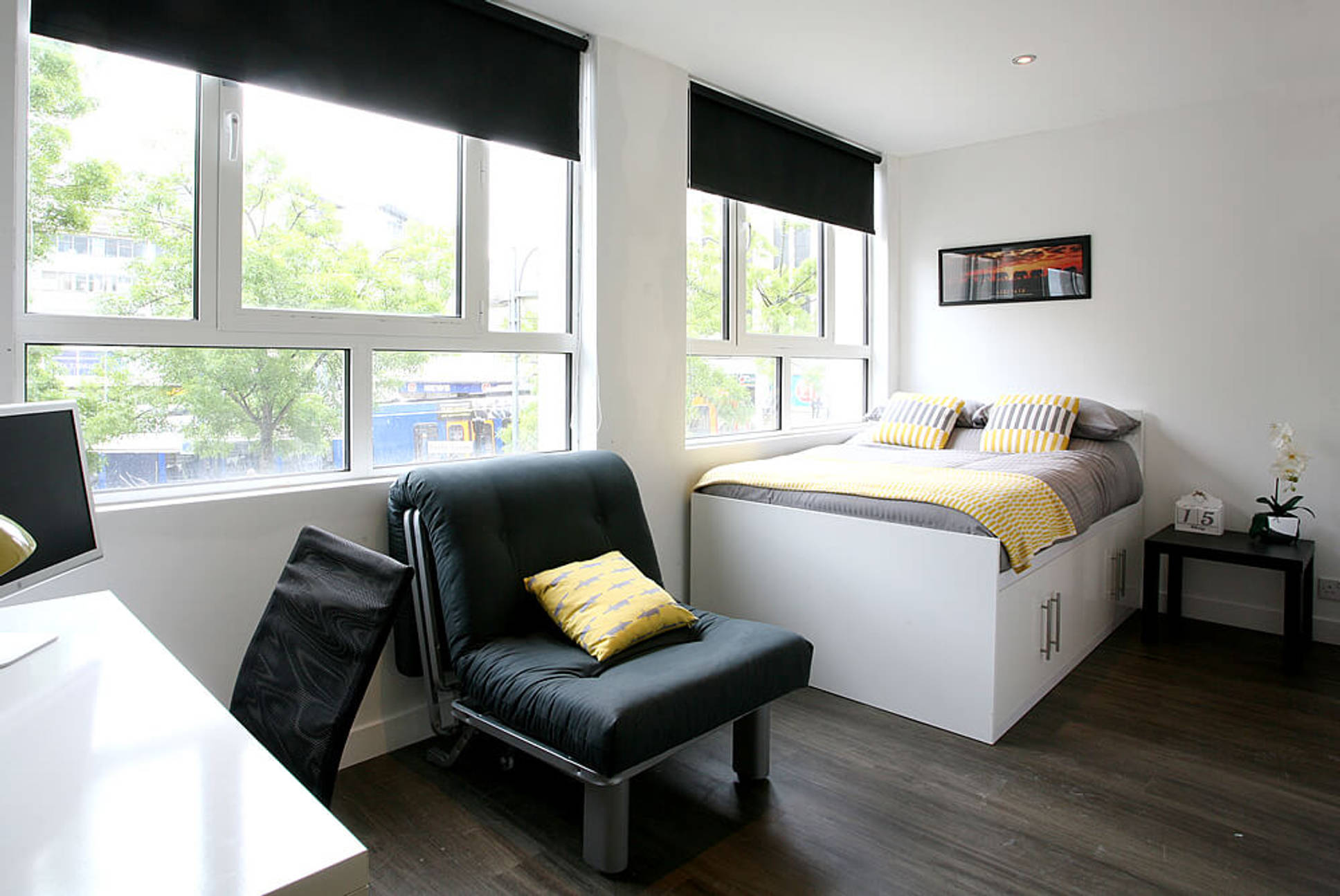 Share a flat. Accommodation Room. Simple Studio Apartment. Studio Flat. Accommodation shared Room.