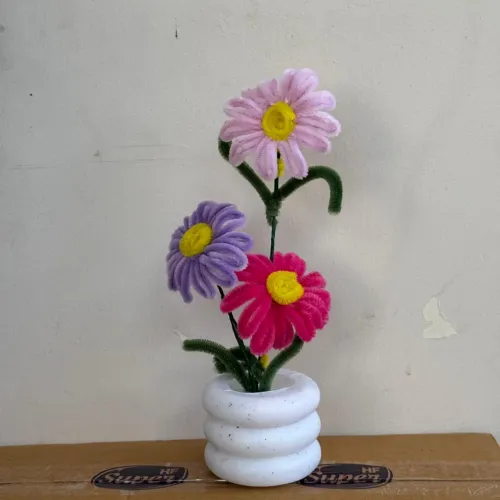 Pipe Cleaner Daisy Pot