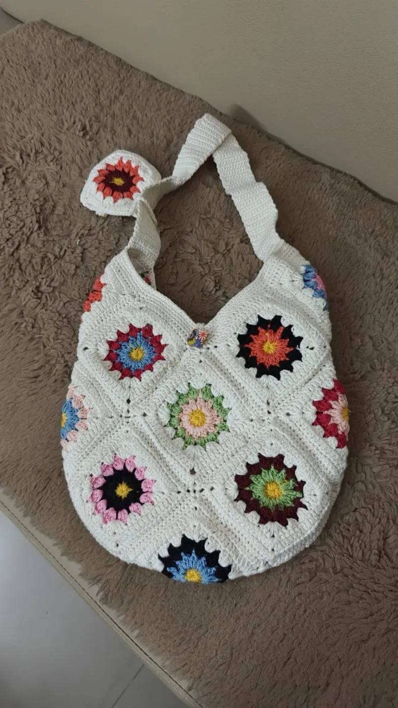 White Crochet Square Hand Purse — photo 1 of 3