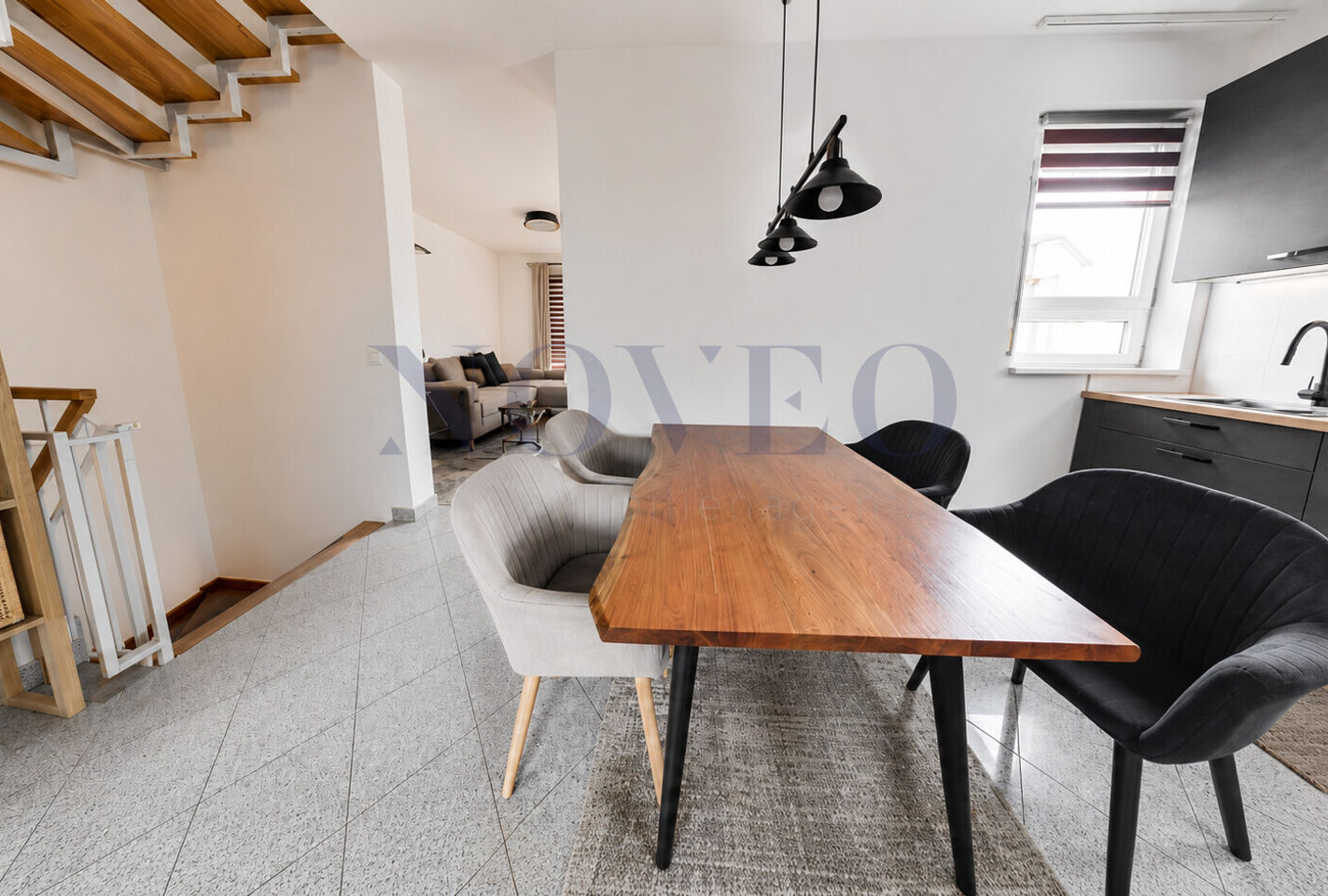 Eingangsbereich/ Esszimmer 