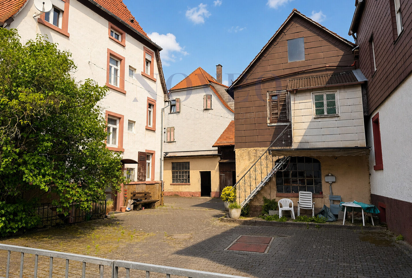Hofeingang rechts