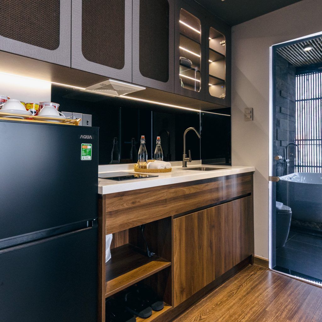 Panorama Suite with Balcony & Bathtub