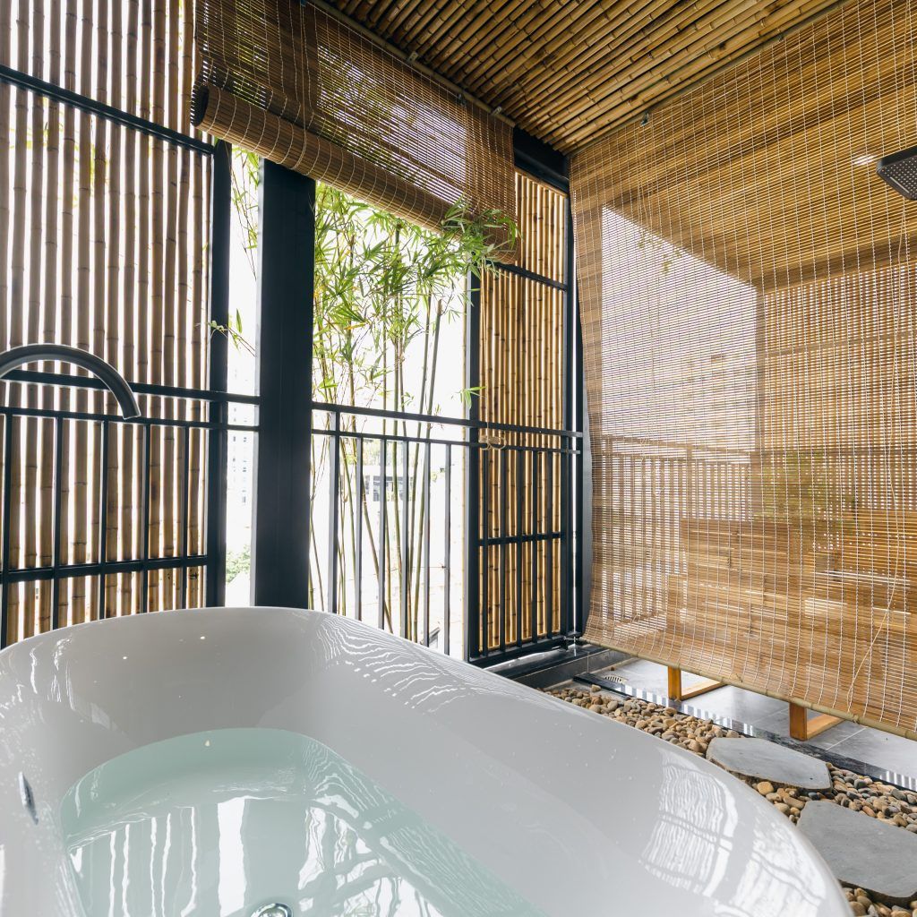 Panorama Suite with Balcony & Bathtub
