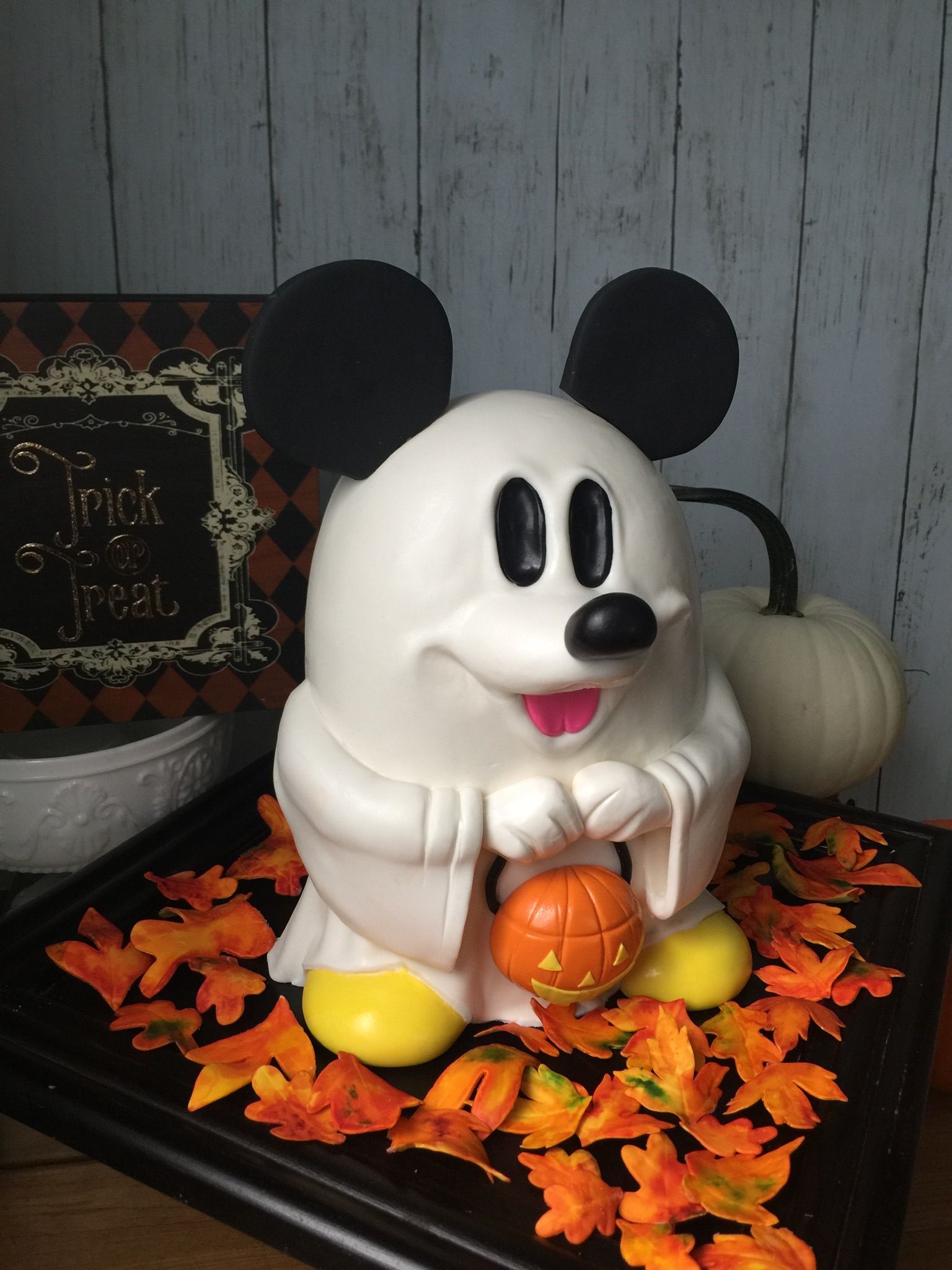 Minnie Mouse Halloween Bundt Cake - Magically Allergy Friendly