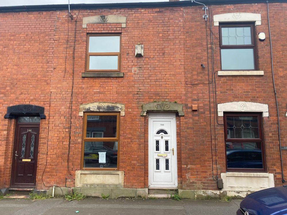 Property details 3 Bedroom Terrace 142 Taunton Road, Ashtonunder