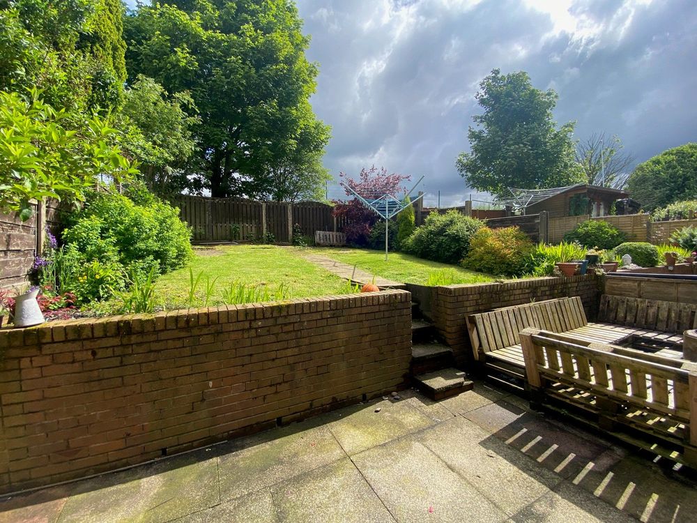 Property details 3 Bedroom Detached 19 Armdale Rise, Waterhead