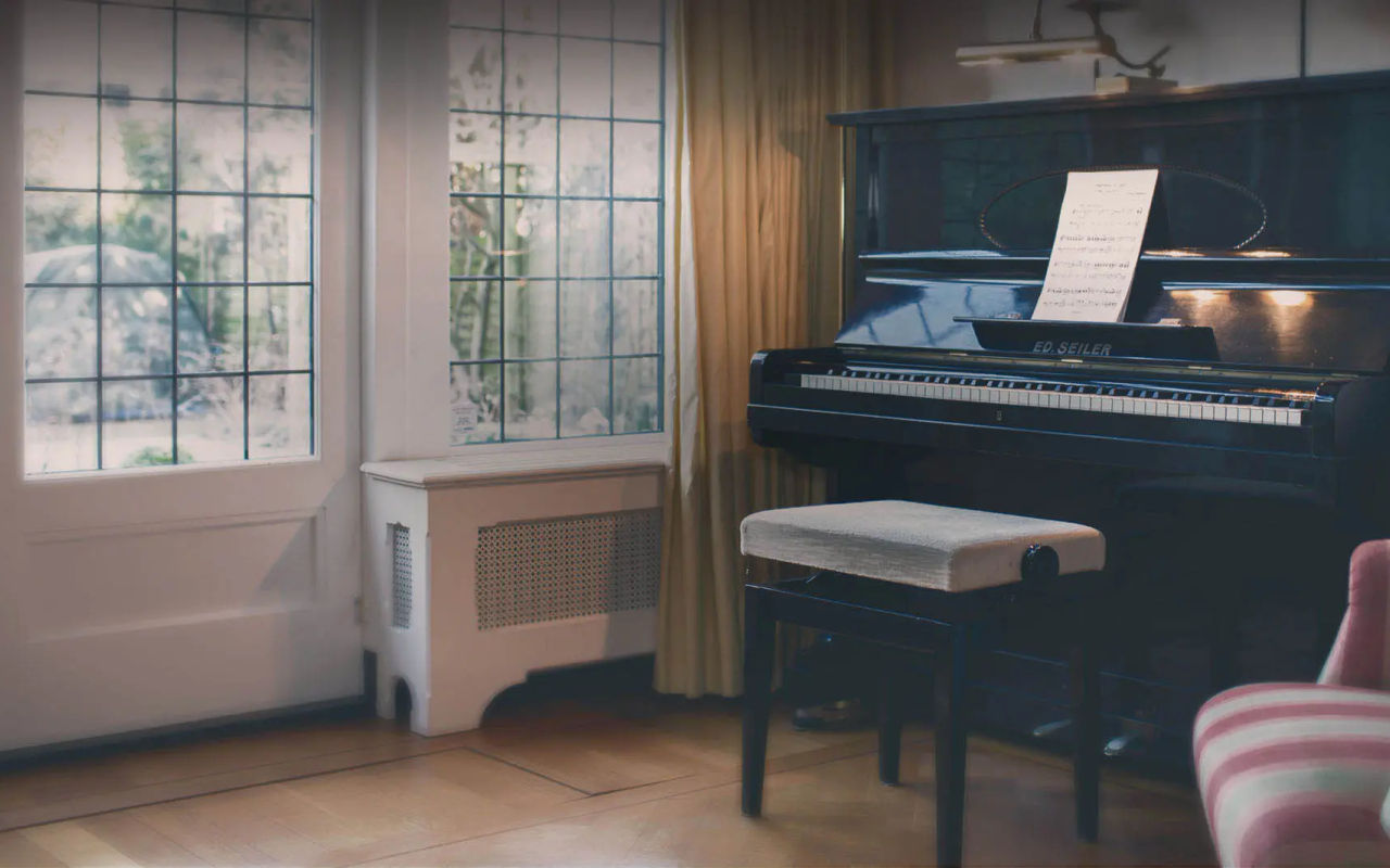Homepage screenshot of emilevanleenenpianos.nl