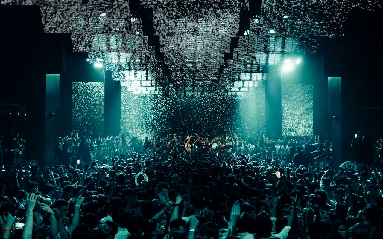 Homepage screenshot of hiibiza.com