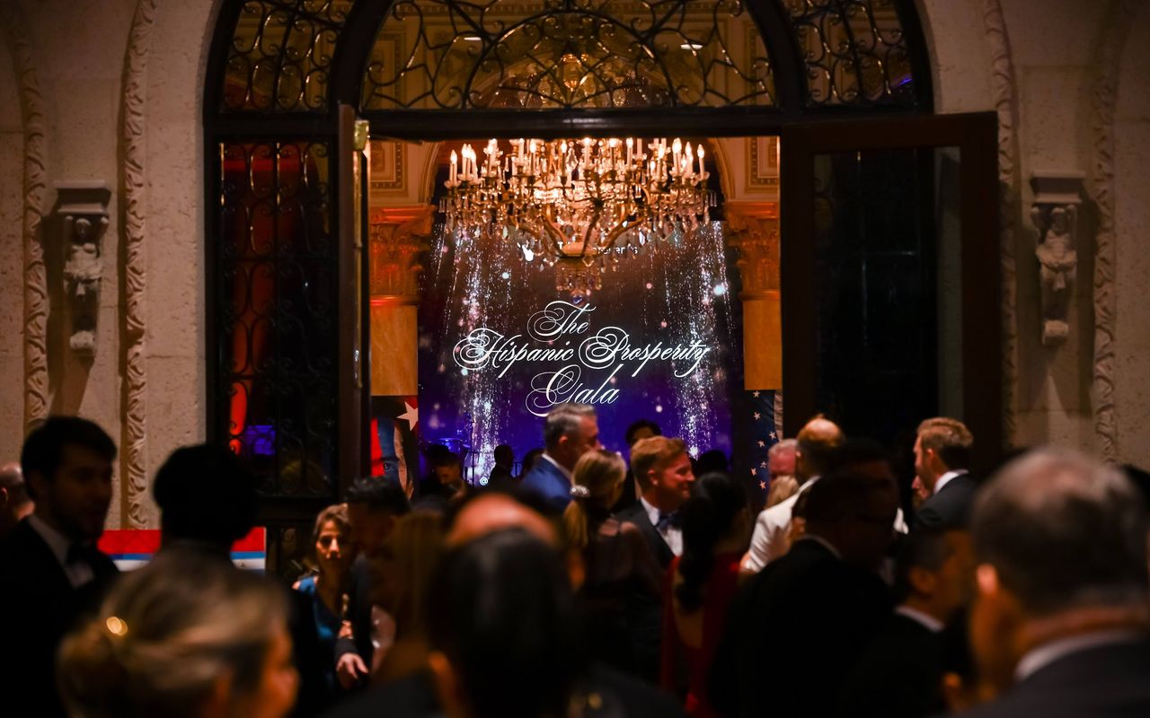 Homepage screenshot of latinogala.org
