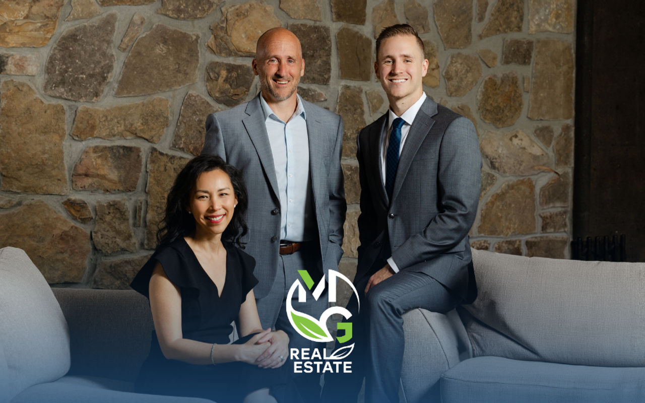 Homepage screenshot of mandellrealestate.com