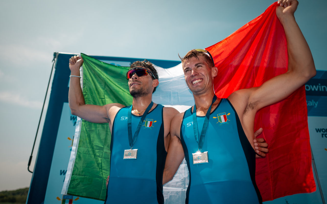 Homepage screenshot of worldrowing.com