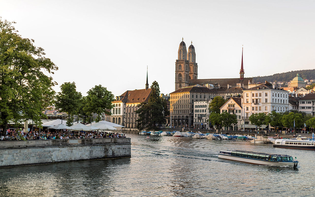 Homepage screenshot of zuerich.com