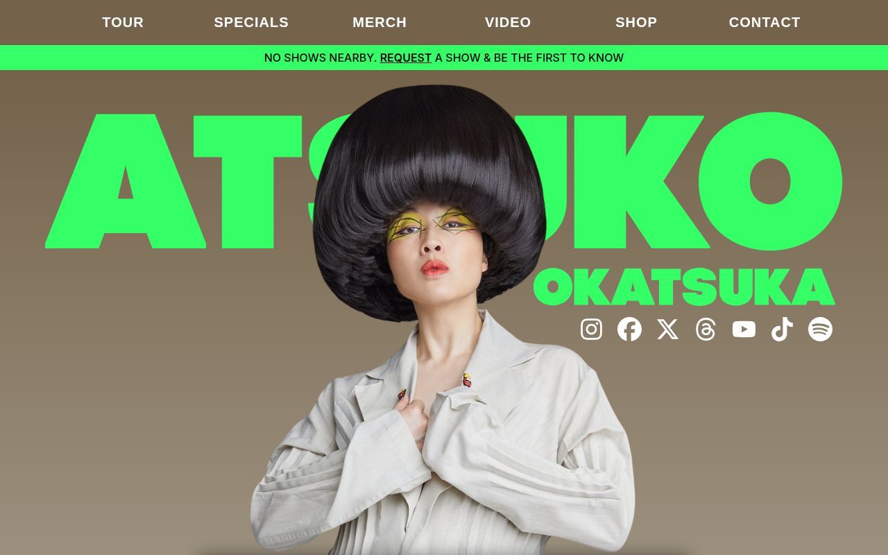 Homepage screenshot of atsukocomedy.com