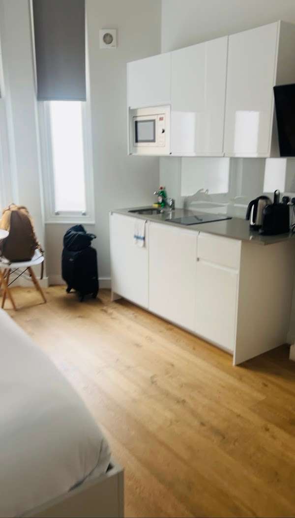 Cromwell Serviced Apartment by Concept Apartments