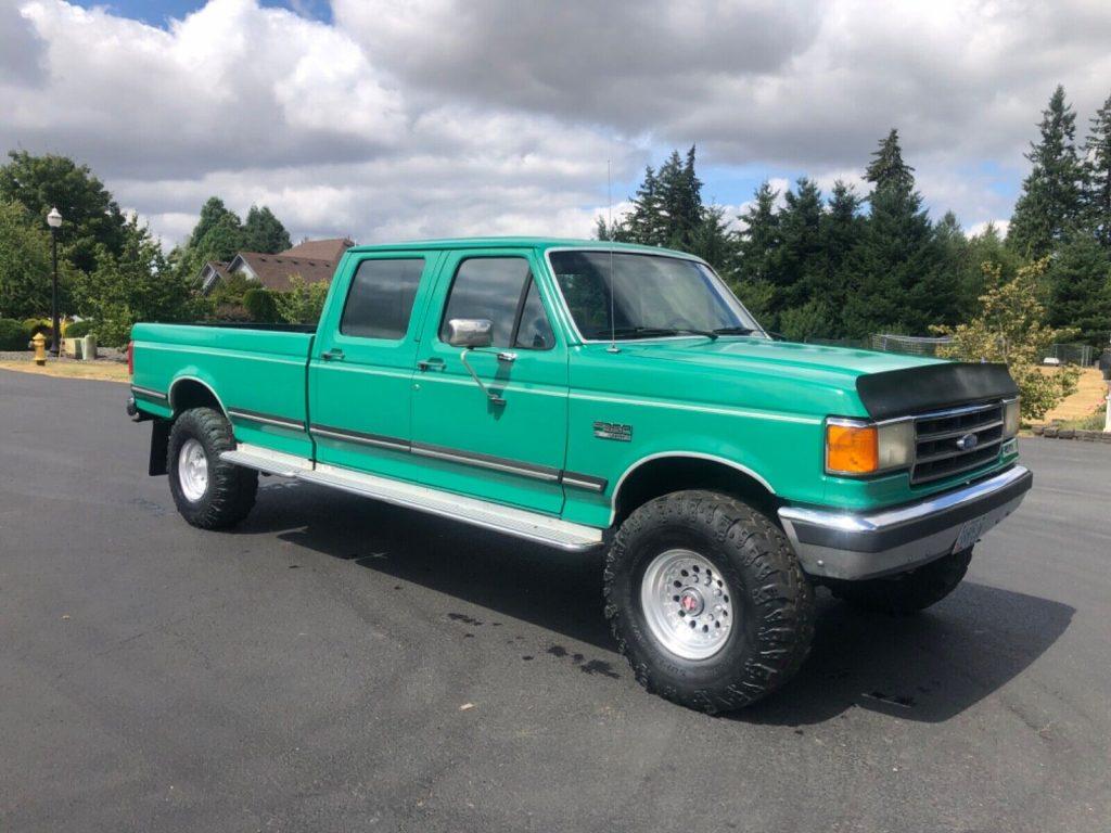1990 Ford F-350 4×4 [well equipped]