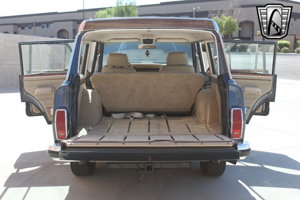1989 Jeep Wagoneer 4×4 [recently refreshed]