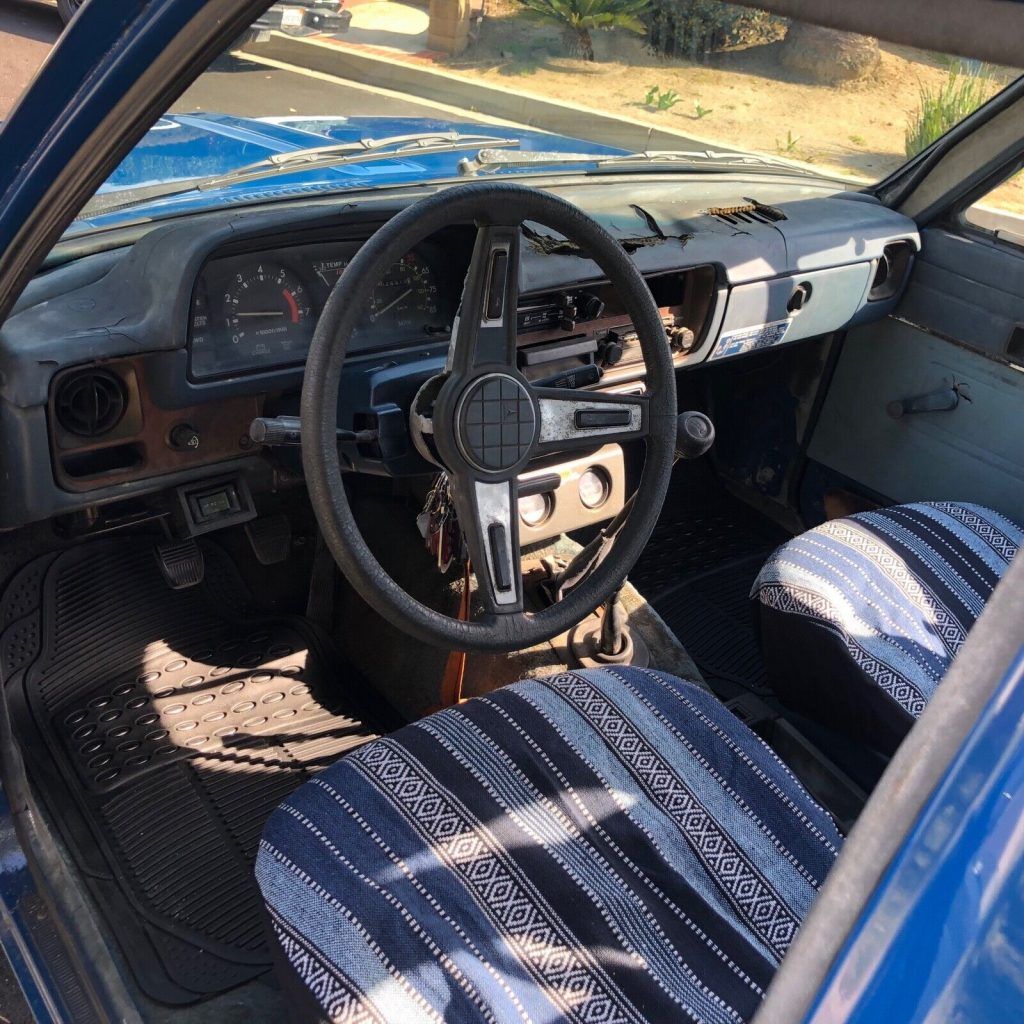 1982 Toyota Pickup RN48 long bed 4 wheel drive