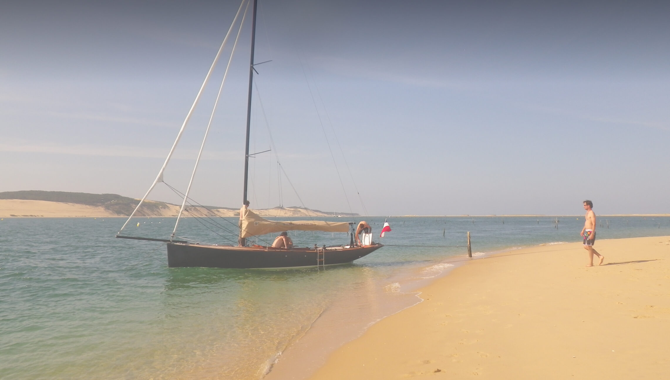 CAPE COD 896 - Dériveur Intégral au mouillage sur le Banc d'Arguin