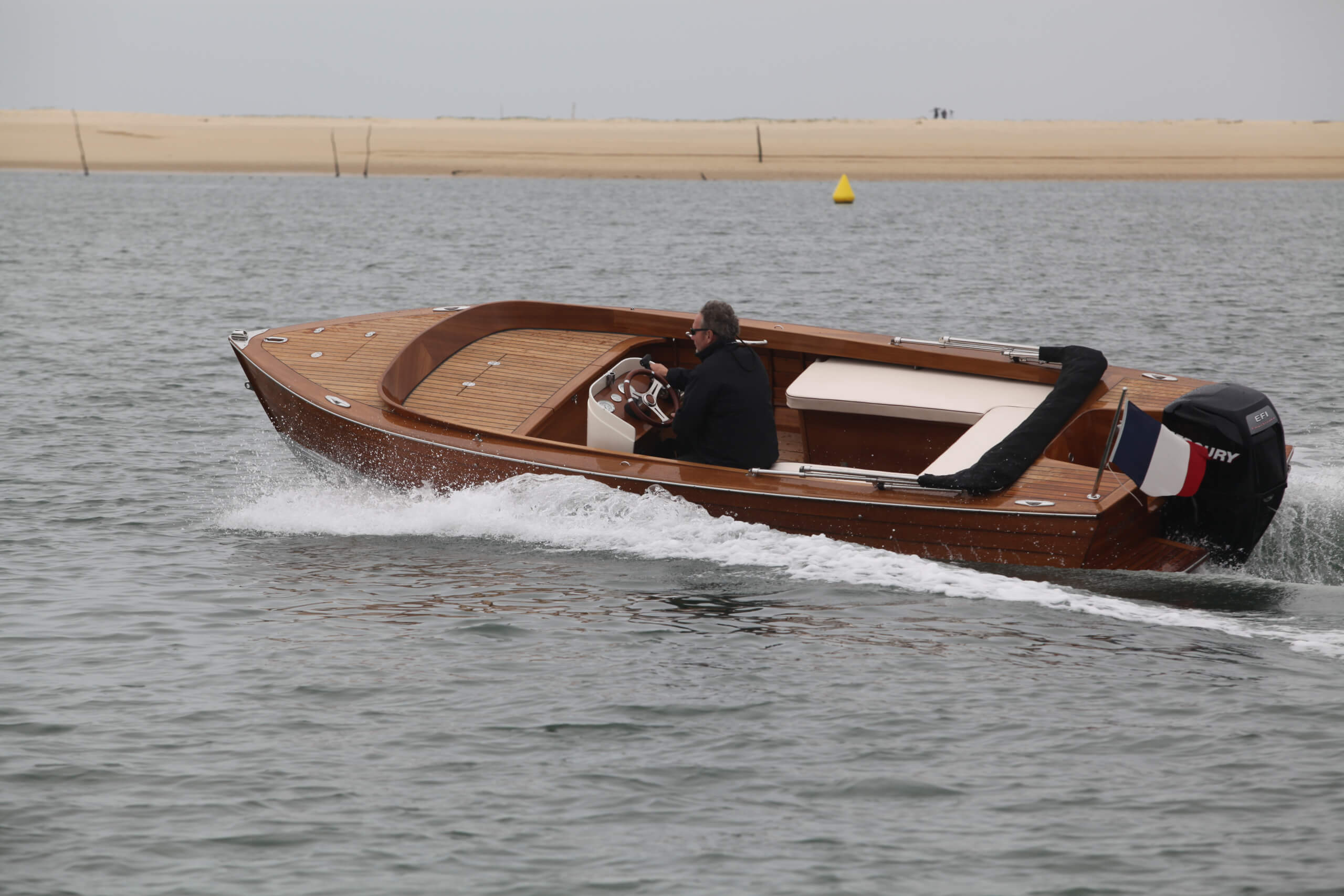 TANAKA 19,5 pieds – Collection TECK de Birmanie Rosewest – Découvrez l’Élégance Nautique Intemporelle - Rosewest