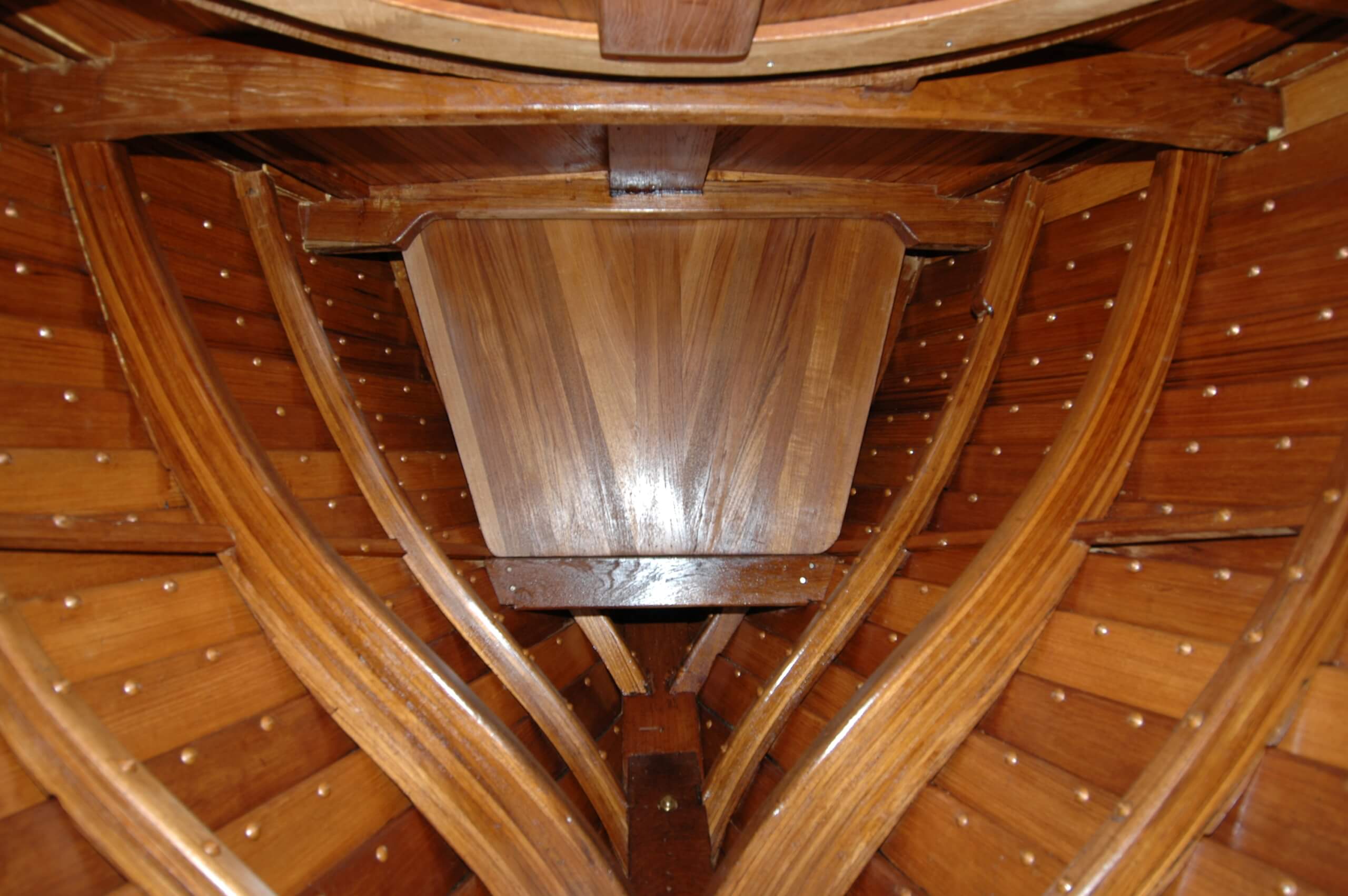 Intérieur du bateau en teck de birmanie - Diva 29- Rosewest