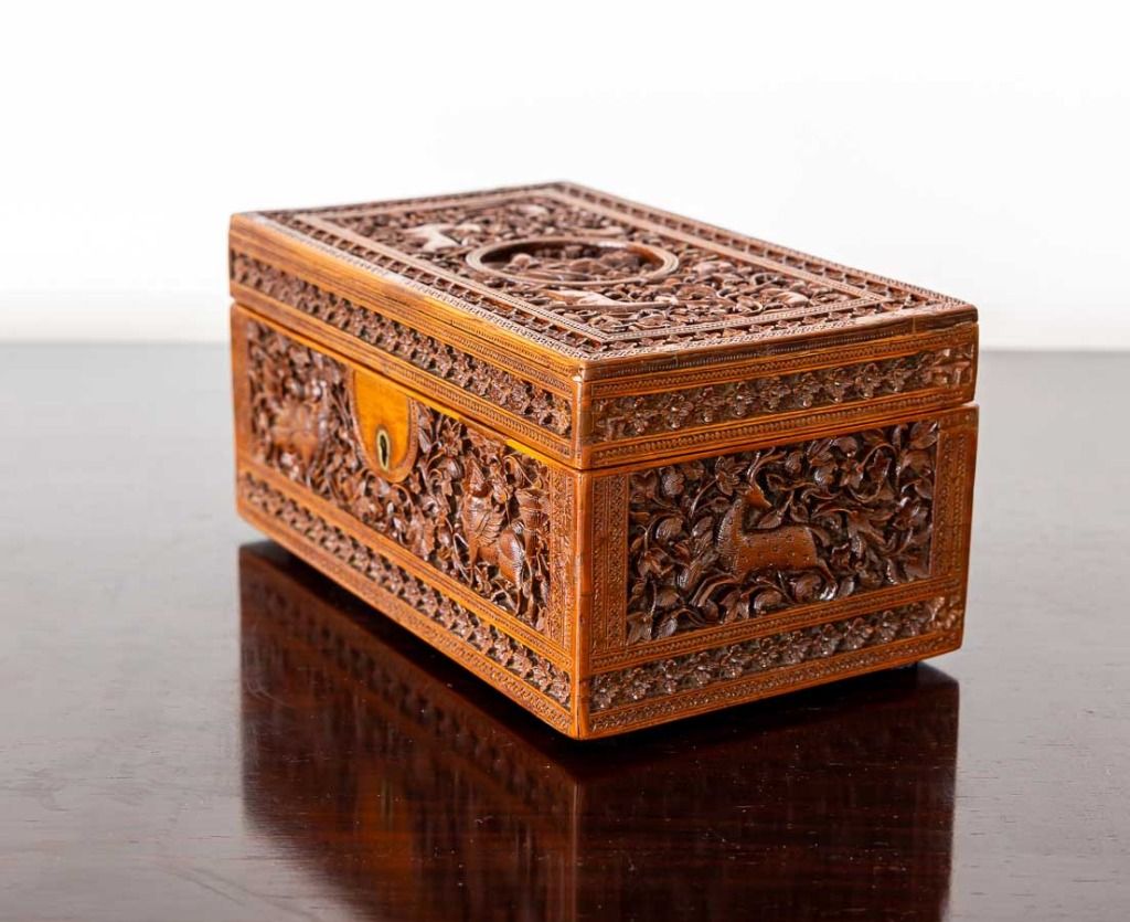 British Colonial Cedarwood Box - The Past Perfect Collection