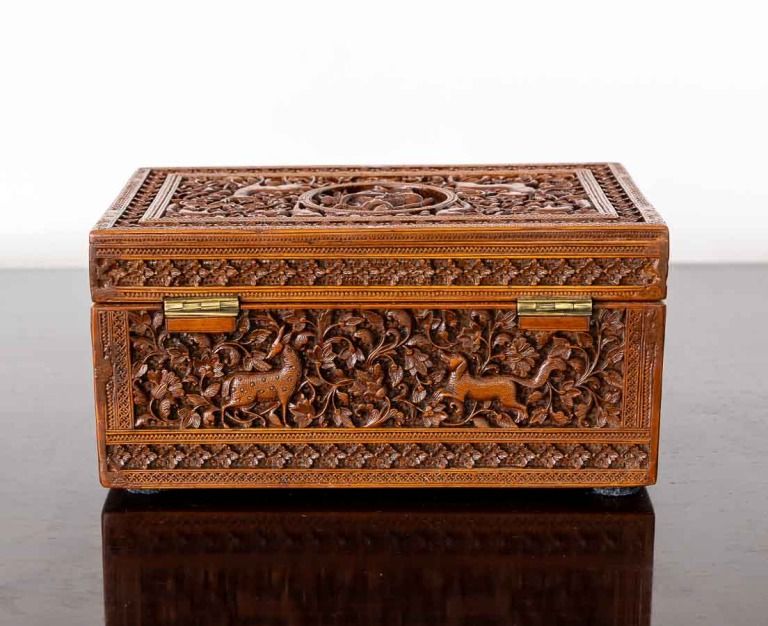 British Colonial Cedarwood Box - The Past Perfect Collection