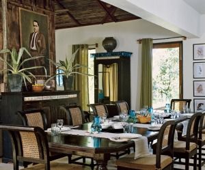 Colonial dining table and chairs-©Architectural Digest